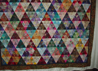 E 23 Kathy Rose - Pyramid Pazzazz - 2nd Place  Large Traditional Pieced Commercially Quilted